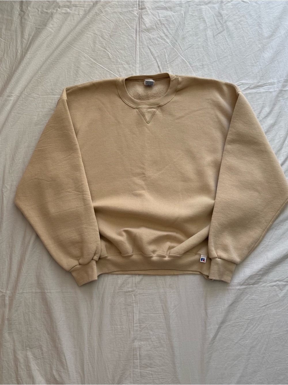 Y2K beige Russell Athletic Crewneck sweatshirt Men’s XL